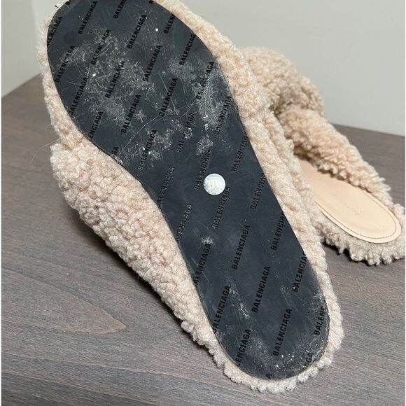 BALENCIAGA Drapy Puffy Shearling Slip-on House Shoes Slides Slippers Cream Fur - Picture 11 of 11